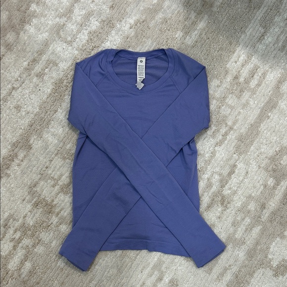 lululemon athletica Long Sleeve Top in Blue - Picture 2 of 3